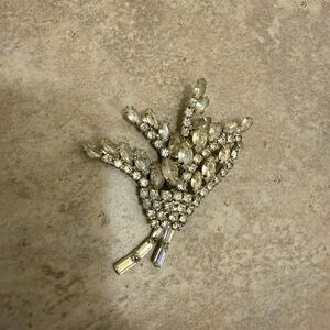 Sparkling Crystal Brooch